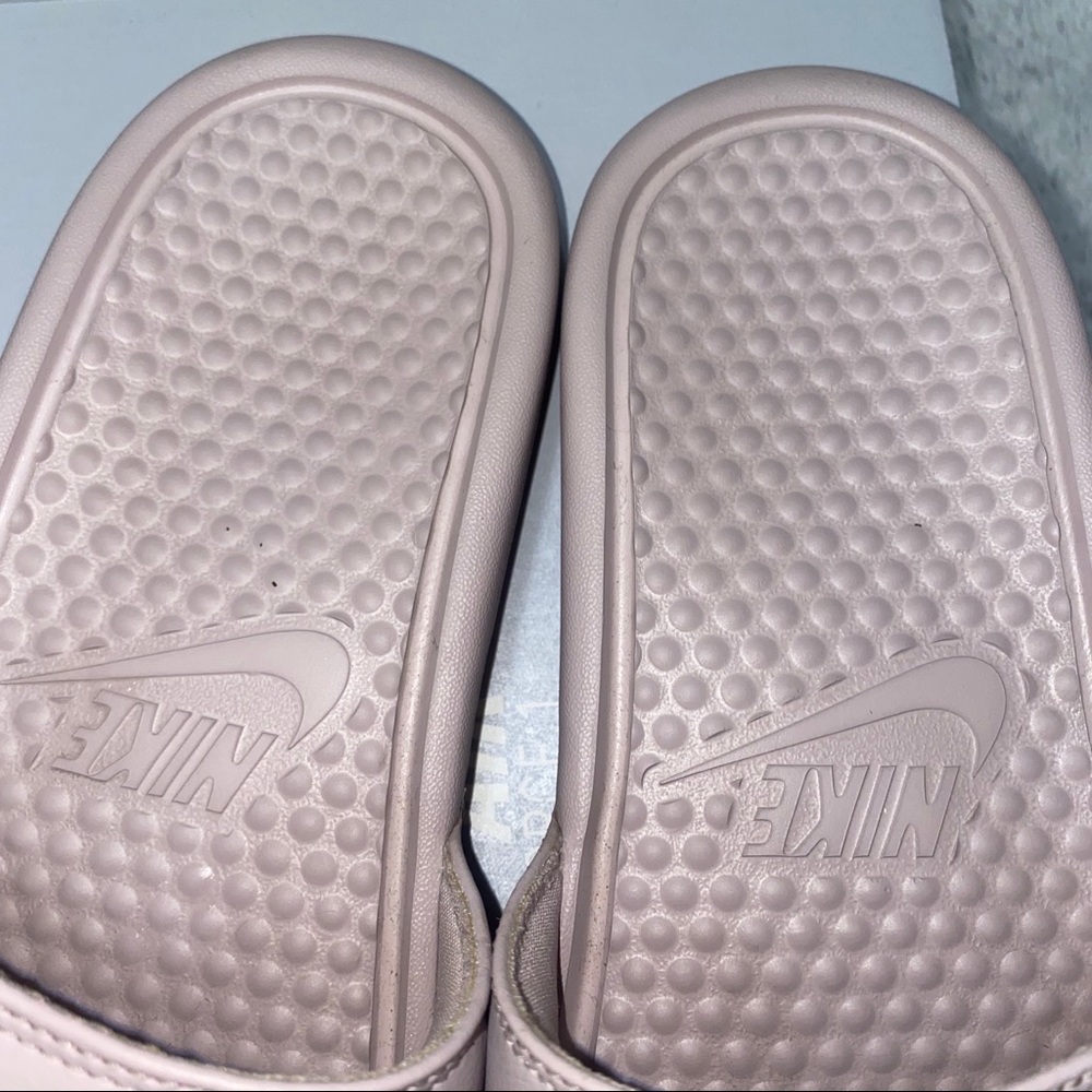Women’s Nike Slides 8 - Picture 5 of 13